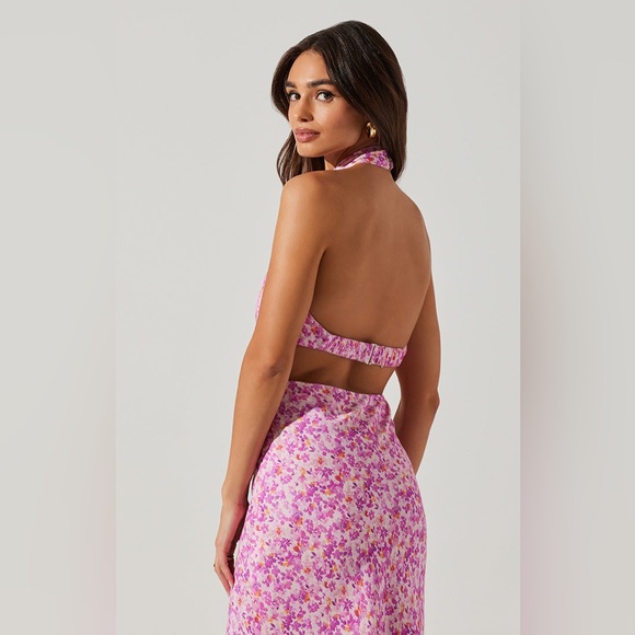 ASTR The Label Halter Open Back Ambretta Dress - Picture 2 of 8